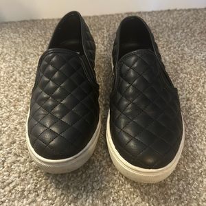 Steve Madden Slip on Sneaker